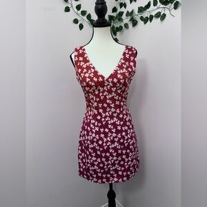 Floral Red Sleeveless Dress Small V-neck Spring Summer